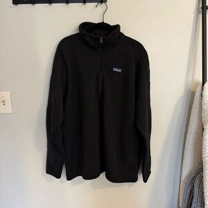 Black Patagonia Pullover